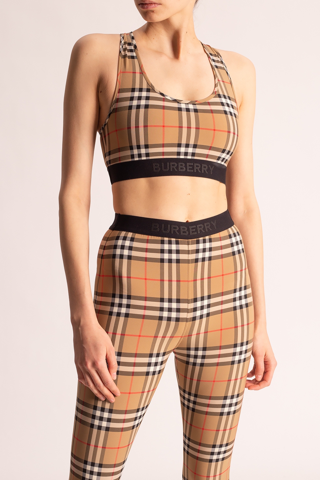 Arriba 56 Imagen Cropped Burberry Abzlocalmx 